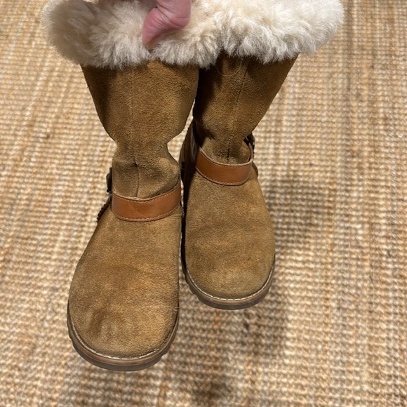 Ugg Tan Boots with Fur Trim - Picture 5 of 10
